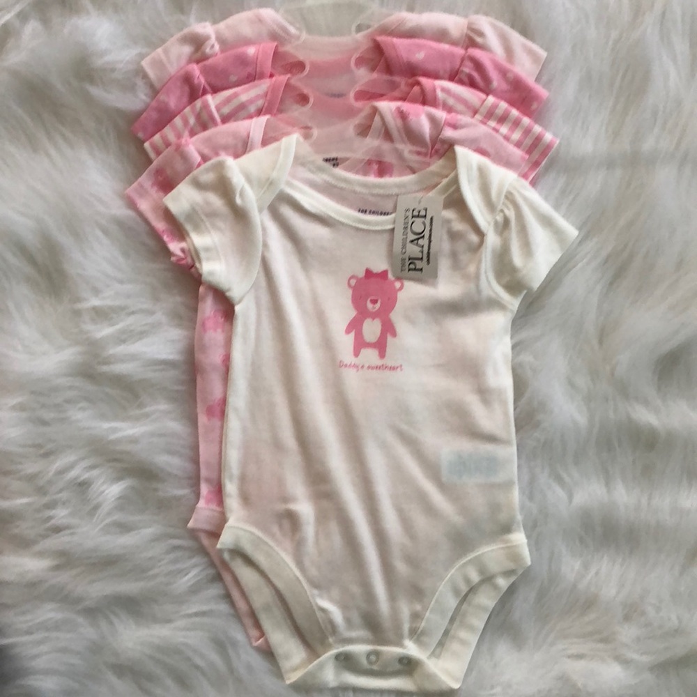 The Children’s Place Baby Bodysuits Set of 5. NEW!